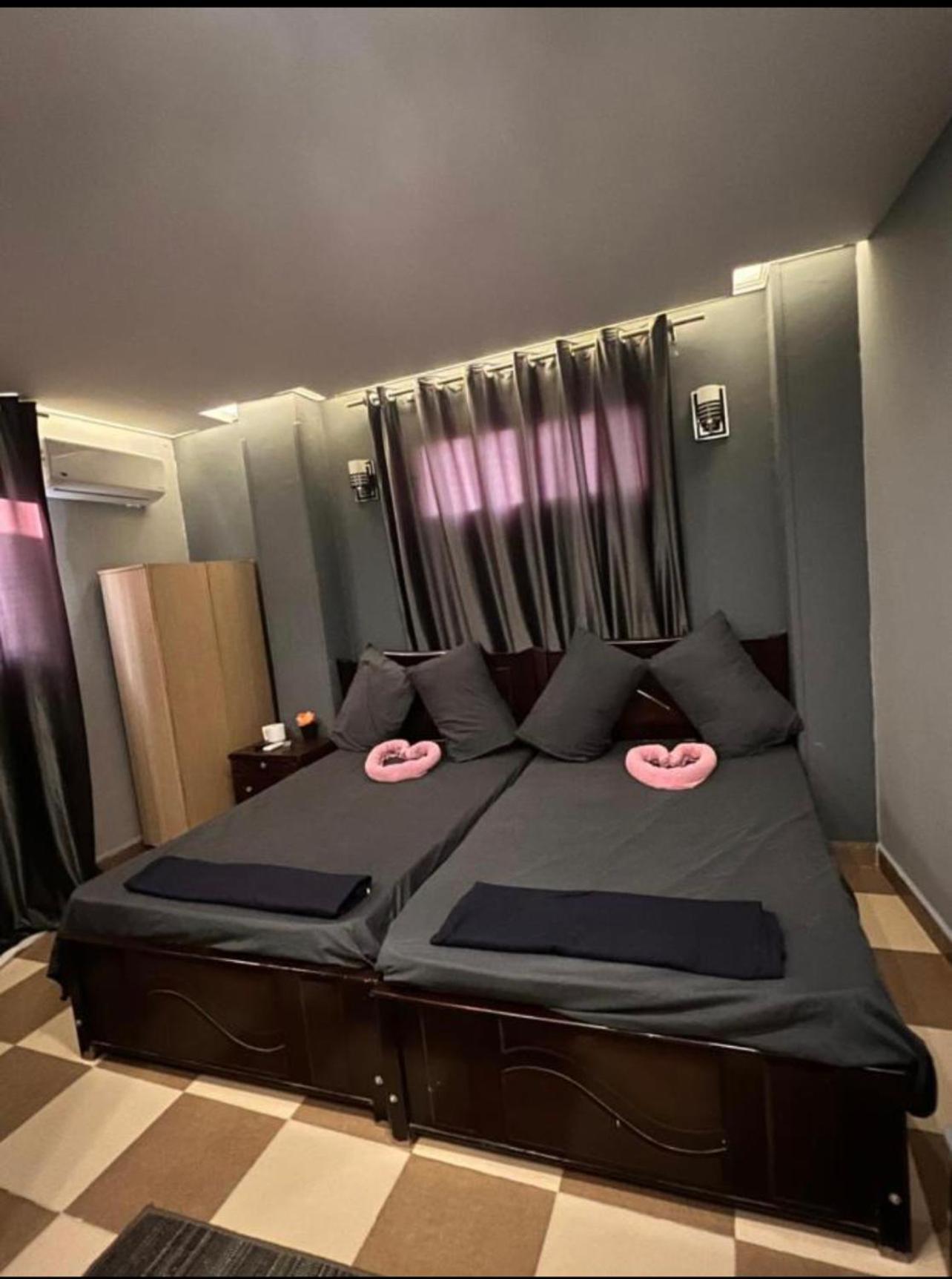 City Pyramids Inn Kafret el-Gabal Kültér fotó