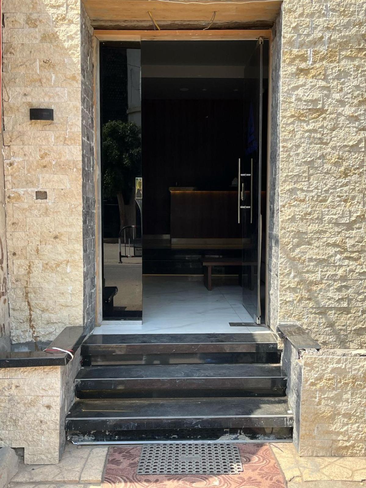 City Pyramids Inn Kafret el-Gabal Kültér fotó